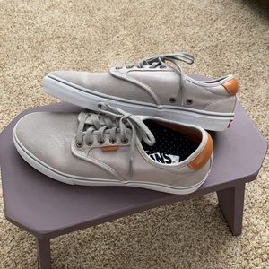 Men’s vans like-new
